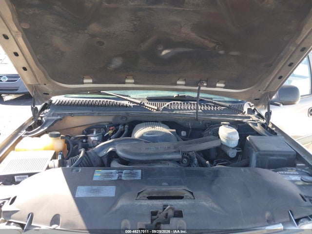 46217011 :رقم المزاد ، 3GNEC16Z83G335068 vin ، 2003 Chevrolet Suburban 1500 Ls مزاد بيع