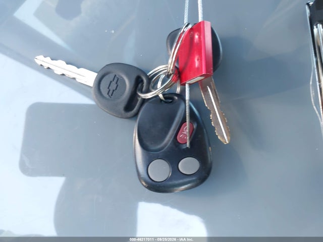 46217011 :رقم المزاد ، 3GNEC16Z83G335068 vin ، 2003 Chevrolet Suburban 1500 Ls مزاد بيع