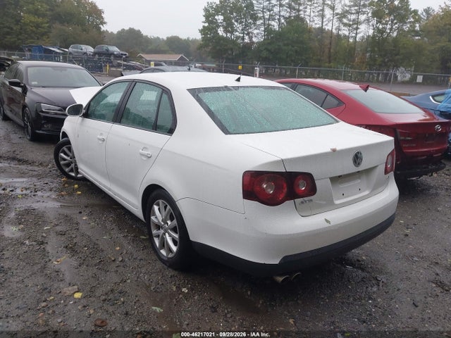 2010 Volkswagen Jetta Limited Edition მანქანა იყიდება აუქციონზე, vin: 3VWRZ7AJ9AM122025, აუქციონის ნომერი: 46217021