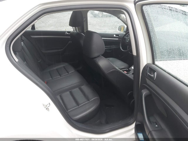 2010 Volkswagen Jetta Limited Edition მანქანა იყიდება აუქციონზე, vin: 3VWRZ7AJ9AM122025, აუქციონის ნომერი: 46217021