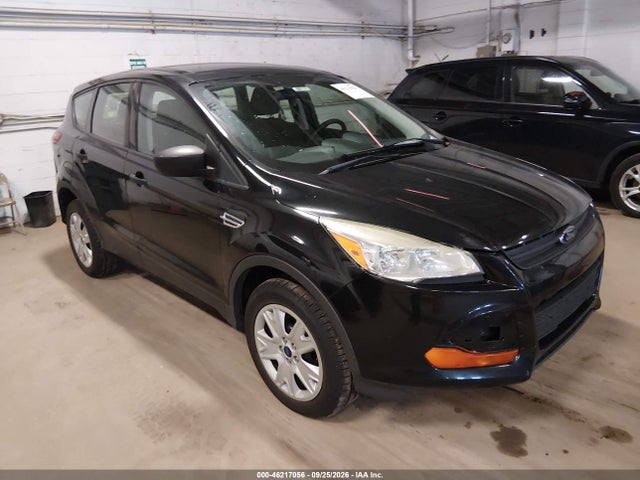 2013 Ford Escape S მანქანა იყიდება აუქციონზე, vin: 1FMCU0F77DUD46983, აუქციონის ნომერი: 46217056