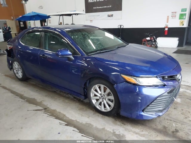 2018 Toyota Camry Le მანქანა იყიდება აუქციონზე, vin: 4T1B11HK2JU563218, აუქციონის ნომერი: 46217110