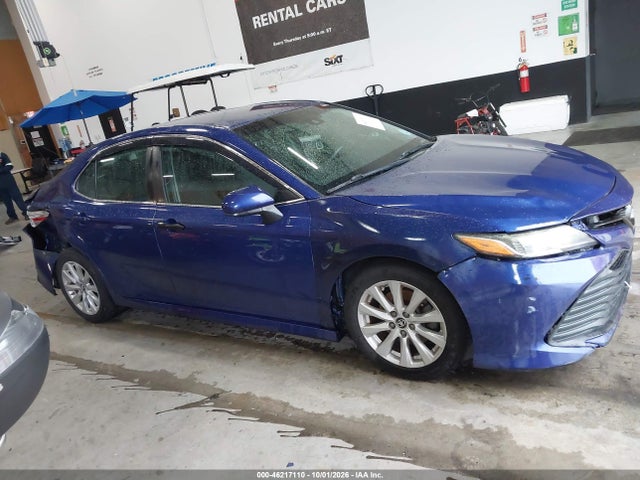 2018 Toyota Camry Le მანქანა იყიდება აუქციონზე, vin: 4T1B11HK2JU563218, აუქციონის ნომერი: 46217110