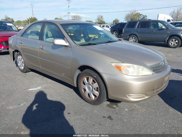 2002 Toyota Camry Le მანქანა იყიდება აუქციონზე, vin: JTDBE32K020080834, აუქციონის ნომერი: 46217132