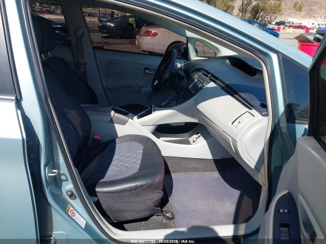 46217192 :رقم المزاد ، JTDKN3DU3D5591149 vin ، 2013 Toyota Prius Three مزاد بيع
