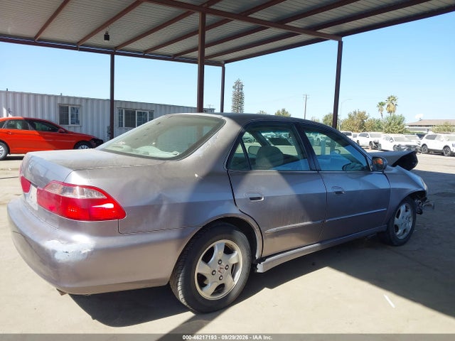 Aukcja sprzedaży 2000 Honda Accord 2.3 Ex, vin: 1HGCG5659YA026578, numer aukcji: 46217193