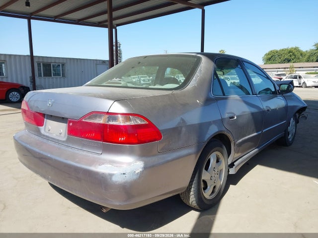 Aukcja sprzedaży 2000 Honda Accord 2.3 Ex, vin: 1HGCG5659YA026578, numer aukcji: 46217193