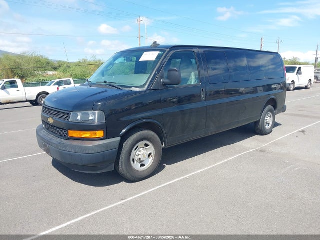 Chevrolet Express 3500 Ls 2018 1GAZGNFG2J1299631 Image 2