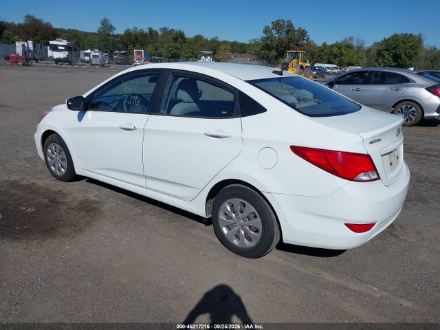 Продажа на аукционе авто 2015 Hyundai Accent Gls, vin: KMHCT4AE4FU881112, номер лота: 46217216