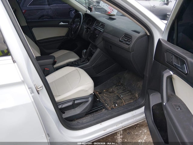 Продаж на аукціоні авто 2018 Volkswagen Tiguan 2.0t Se/2.0t Sel, vin: 3VV2B7AX5JM053557, номер лоту: 46217241