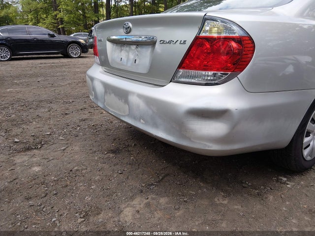 46217248 :رقم المزاد ، 4T1BE30K45U973388 vin ، 2005 Toyota Camry Le مزاد بيع