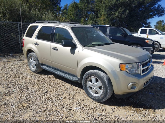 2011 Ford Escape Xlt მანქანა იყიდება აუქციონზე, vin: 1FMCU0DG4BKA60665, აუქციონის ნომერი: 46217339
