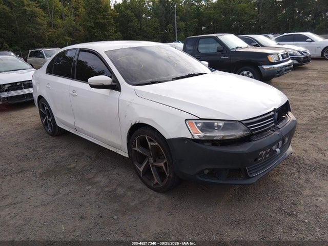 46217340 :رقم المزاد ، 3VWDX7AJ3BM351530 vin ، 2011 Volkswagen Jetta 2.5l Se مزاد بيع