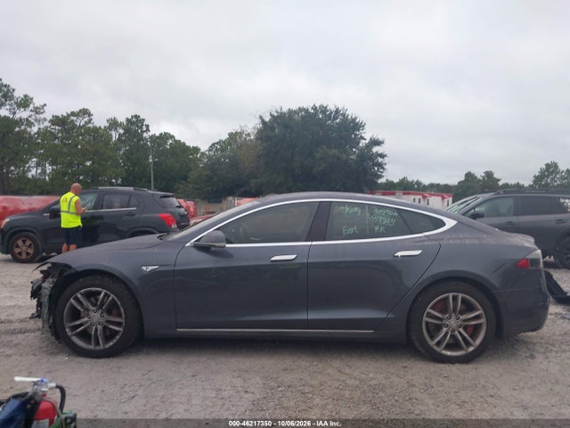 2014 Tesla Model S P85 მანქანა იყიდება აუქციონზე, vin: 5YJSA1H1XEFP56968, აუქციონის ნომერი: 46217350