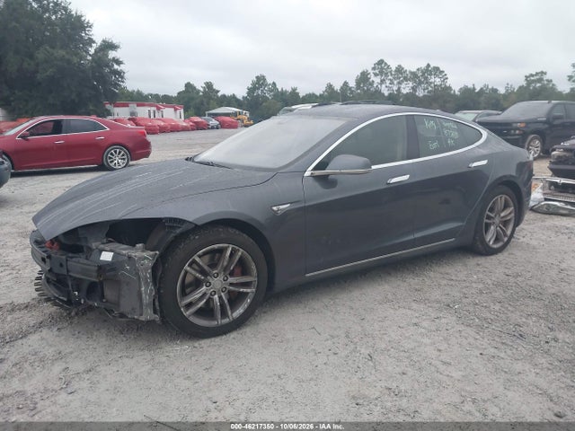 2014 Tesla Model S P85 მანქანა იყიდება აუქციონზე, vin: 5YJSA1H1XEFP56968, აუქციონის ნომერი: 46217350