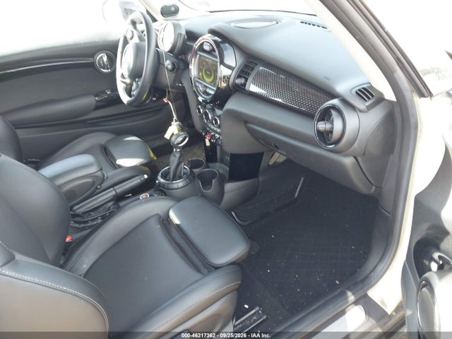 2017 Mini Hardtop Cooper S მანქანა იყიდება აუქციონზე, vin: WMWXP7C54H2A44545, აუქციონის ნომერი: 46217362