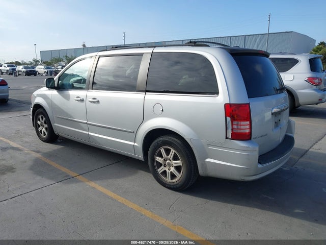 46217470 :رقم المزاد ، 2A4RR5D12AR324100 vin ، 2010 Chrysler Town & Country Touring مزاد بيع