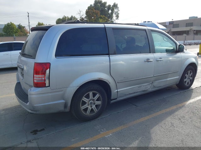 46217470 :رقم المزاد ، 2A4RR5D12AR324100 vin ، 2010 Chrysler Town & Country Touring مزاد بيع