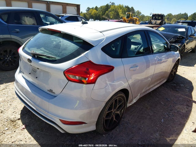 46217610 :رقم المزاد ، 1FADP3K29GL371265 vin ، 2016 Ford Focus Se مزاد بيع