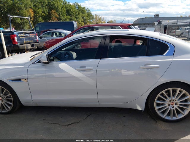 Продажа на аукционе авто 2017 Jaguar Xe 35t First Edition, vin: SAJAN4BVXHA947771, номер лота: 46217692