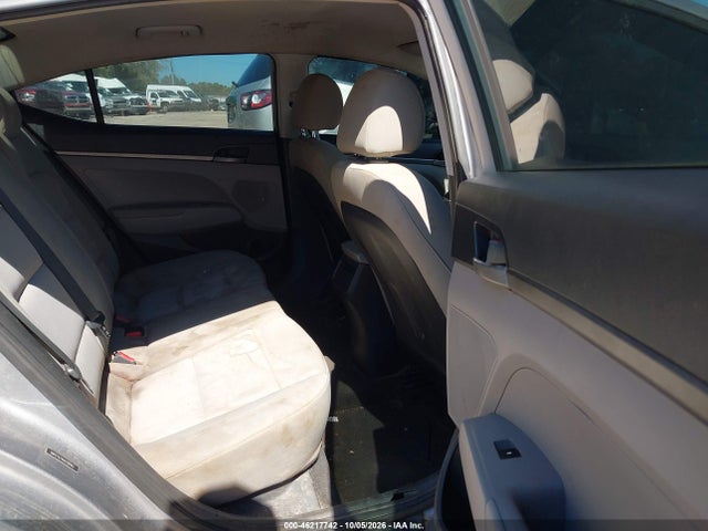 Продажа на аукционе авто 2017 Hyundai Elantra Se, vin: 5NPD74LF6HH208483, номер лота: 46217742
