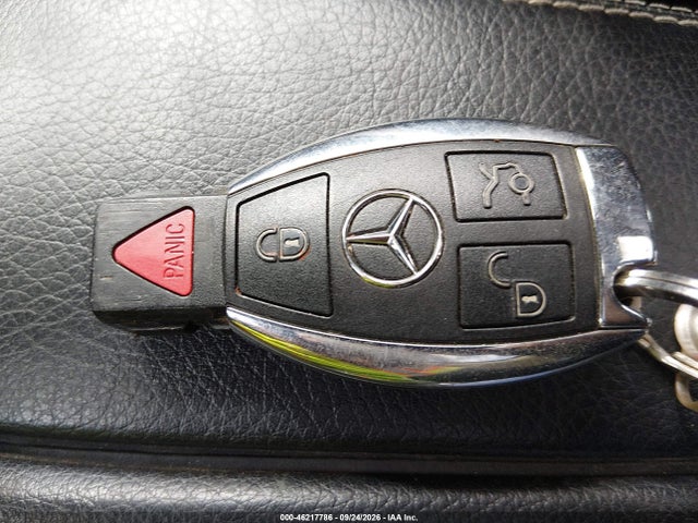 46217786 :رقم المزاد ، WDCGG8HBXAF281120 vin ، 2010 Mercedes-benz Glk 350 4matic مزاد بيع
