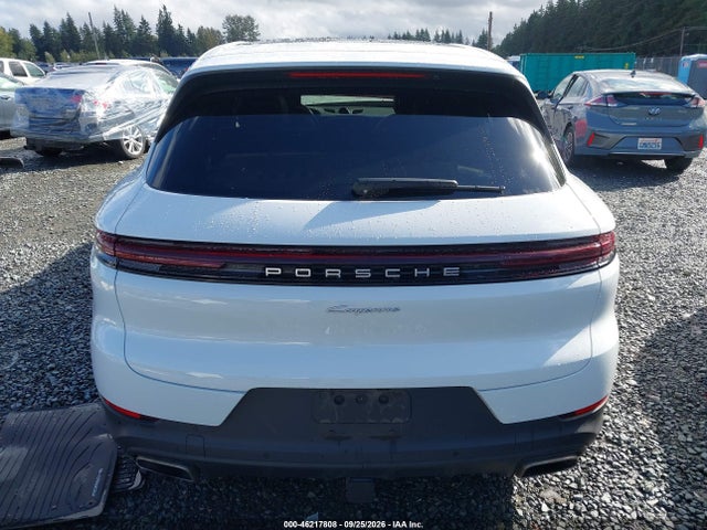 Porsche Cayenne 2024 WP1AA2AY2RDA13564 Image 17
