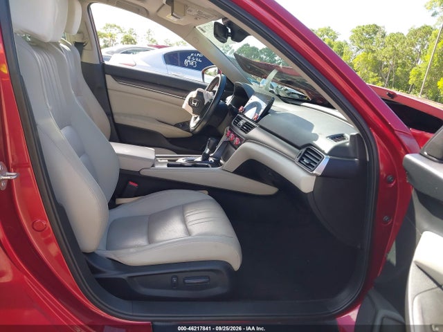 46217841 :رقم المزاد ، 1HGCV1F5XJA101311 vin ، 2018 Honda Accord Ex-l مزاد بيع