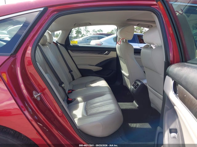 46217841 :رقم المزاد ، 1HGCV1F5XJA101311 vin ، 2018 Honda Accord Ex-l مزاد بيع