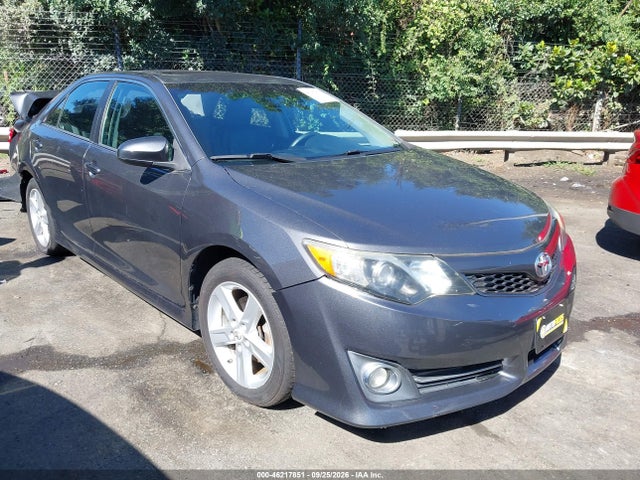 46217851 :رقم المزاد ، 4T1BF1FK1CU502367 vin ، 2012 Toyota Camry Se مزاد بيع