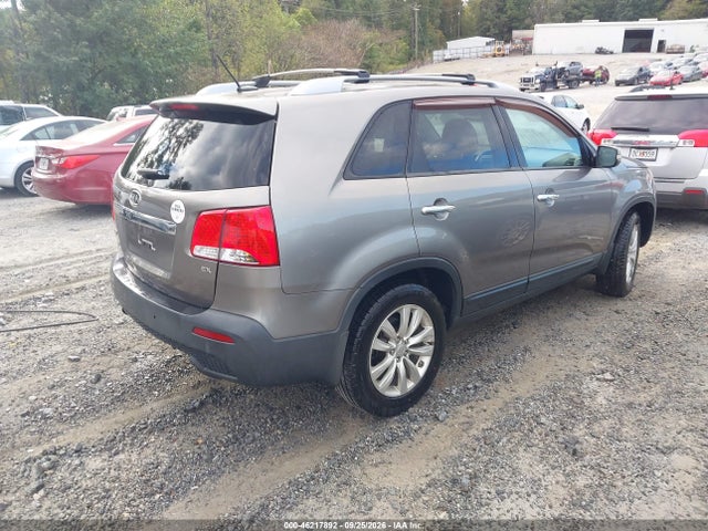 46217892 :رقم المزاد ، 5XYKU3A18BG178810 vin ، 2011 Kia Sorento Ex مزاد بيع