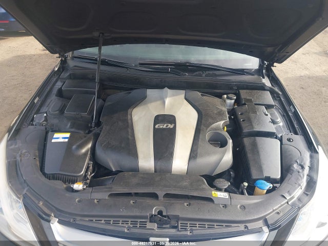 46217931 :رقم المزاد ، KMHGC4DD2CU181458 vin ، 2012 Hyundai Genesis 3.8 مزاد بيع