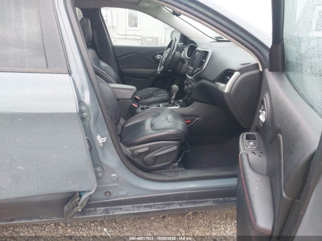 Продажа на аукционе авто 2015 Jeep Cherokee Trailhawk, vin: 1C4PJMBS2FW556978, номер лота: 46217932