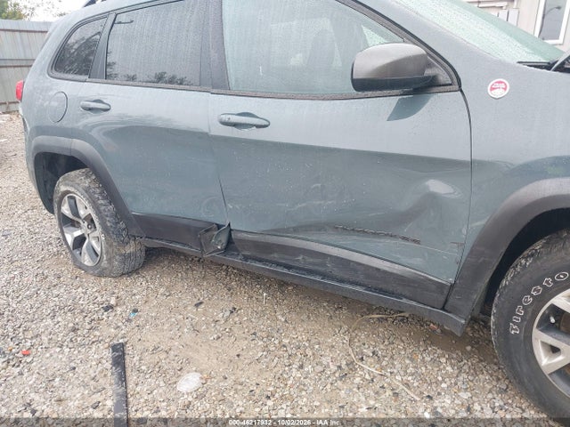 Продажа на аукционе авто 2015 Jeep Cherokee Trailhawk, vin: 1C4PJMBS2FW556978, номер лота: 46217932