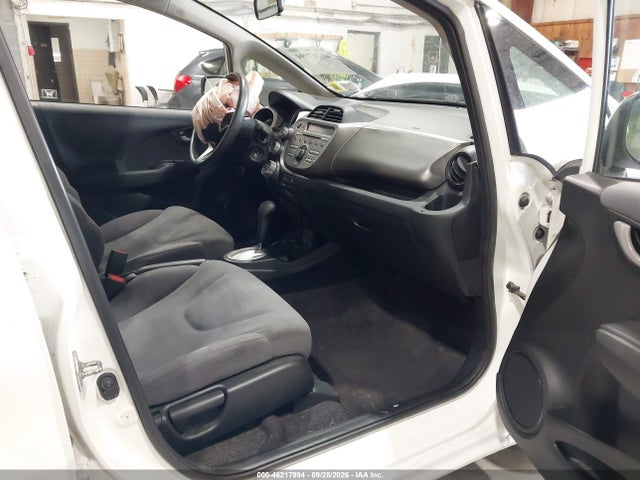 2013 Honda Fit მანქანა იყიდება აუქციონზე, vin: JHMGE8H39DC024104, აუქციონის ნომერი: 46217994