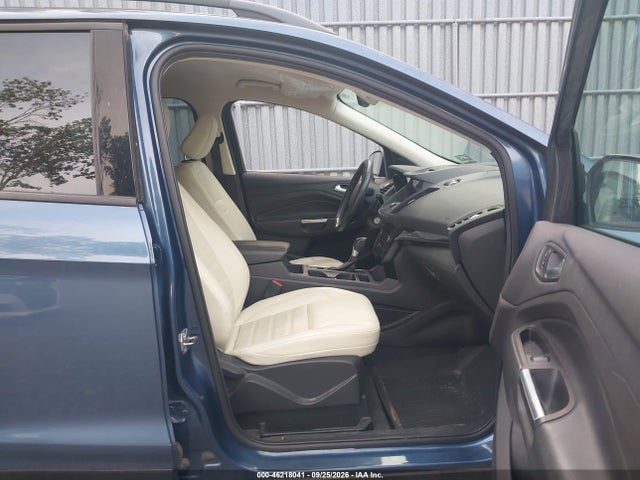 46218041 :رقم المزاد ، 1FMCU0HD2JUC33053 vin ، 2018 Ford Escape Sel مزاد بيع