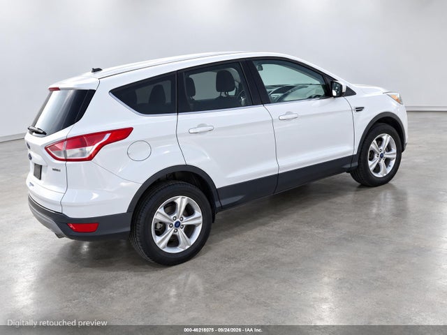 46218075 :رقم المزاد ، 1FMCU9GX3GUB75012 vin ، 2016 Ford Escape Se مزاد بيع