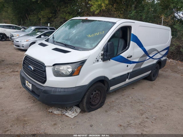 46218157 :رقم المزاد ، 1FTNE1YM8FKA41445 vin ، 2015 Ford Transit-150 مزاد بيع