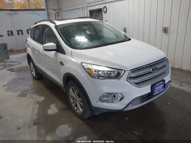 Продаж на аукціоні авто 2018 Ford Escape Se, vin: 1FMCU9GD8JUC61610, номер лоту: 46218198