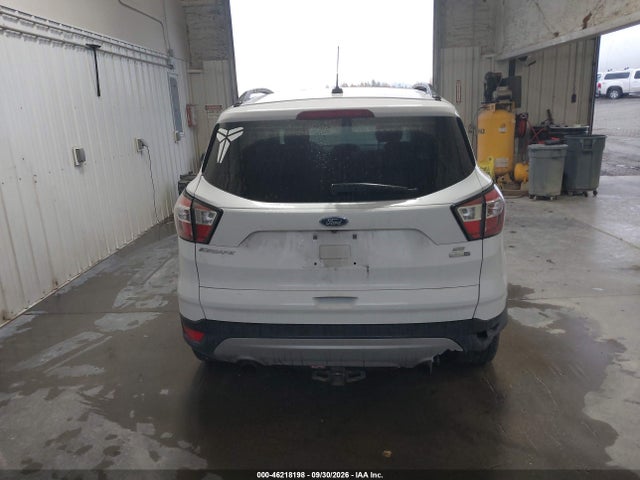 Продаж на аукціоні авто 2018 Ford Escape Se, vin: 1FMCU9GD8JUC61610, номер лоту: 46218198