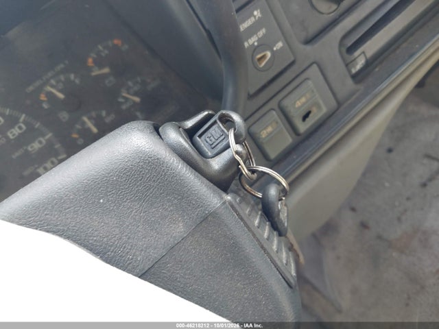 46218212 :رقم المزاد ، 1GCEK19S5VE267848 vin ، 1997 Chevrolet K1500 Fleetside مزاد بيع