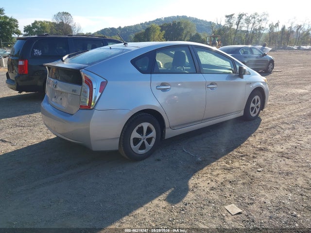 Продажа на аукционе авто 2012 Toyota Prius Two, vin: JTDKN3DU8C5497105, номер лота: 46218247