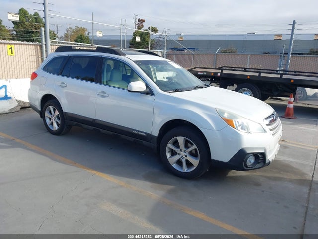 Auction sale of the 2013 Subaru Outback 2.5i Limited, vin: 4S4BRBKC5D3216329, lot number: 46218253