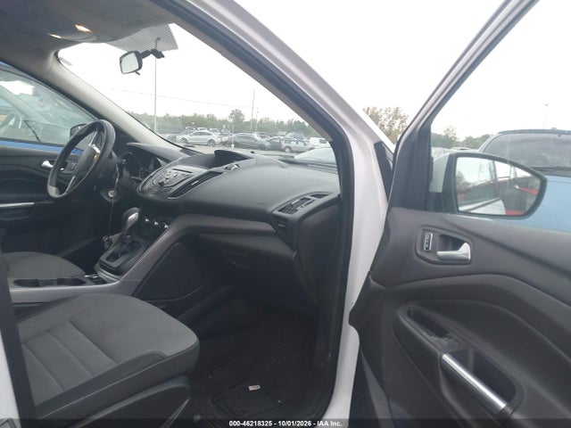 Продаж на аукціоні авто 2015 Ford Escape Se, vin: 1FMCU0G97FUA05862, номер лоту: 46218325