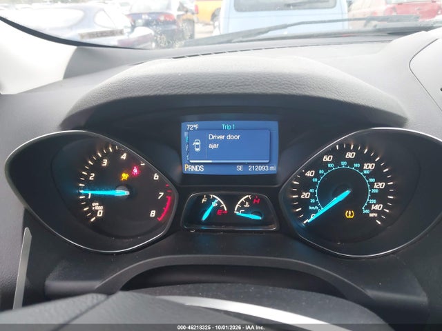 Продаж на аукціоні авто 2015 Ford Escape Se, vin: 1FMCU0G97FUA05862, номер лоту: 46218325