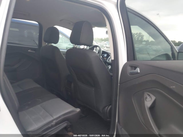 Продаж на аукціоні авто 2015 Ford Escape Se, vin: 1FMCU0G97FUA05862, номер лоту: 46218325