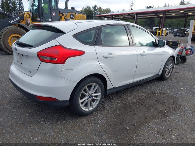 Ford FOCUS SE 2015 1FADP3K27FL316117 Image 4