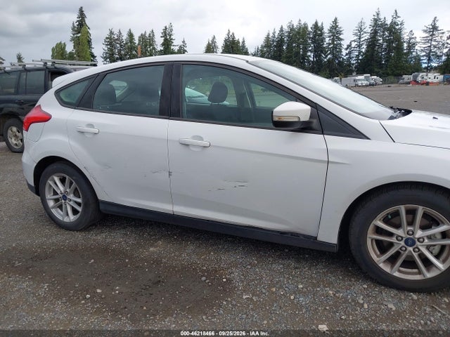 Ford FOCUS SE 2015 1FADP3K27FL316117 Image 6