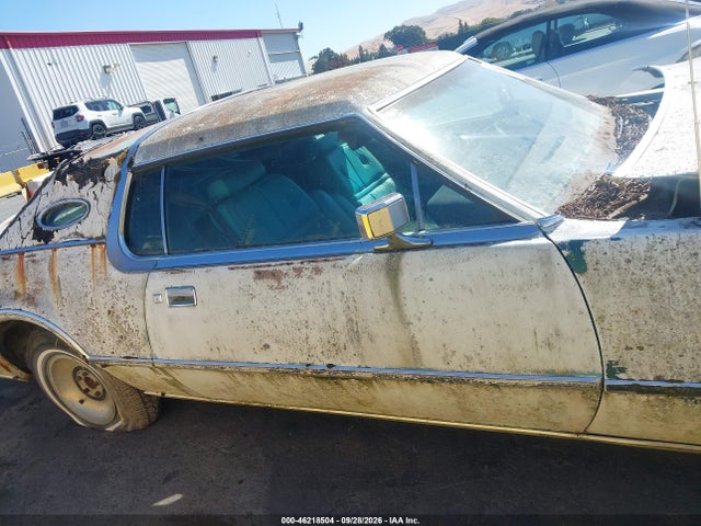 46218504 :رقم المزاد ، 6y89AB866263 vin ، 1976 Lincoln Continental مزاد بيع