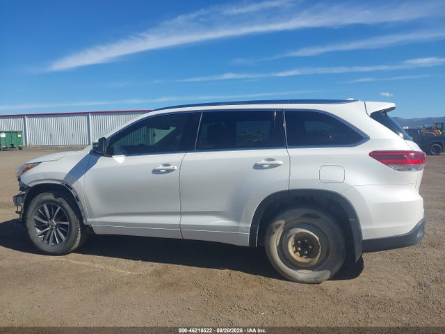 Toyota Highlander Xle 2018 5TDJZRFHXJS536867 Image 15